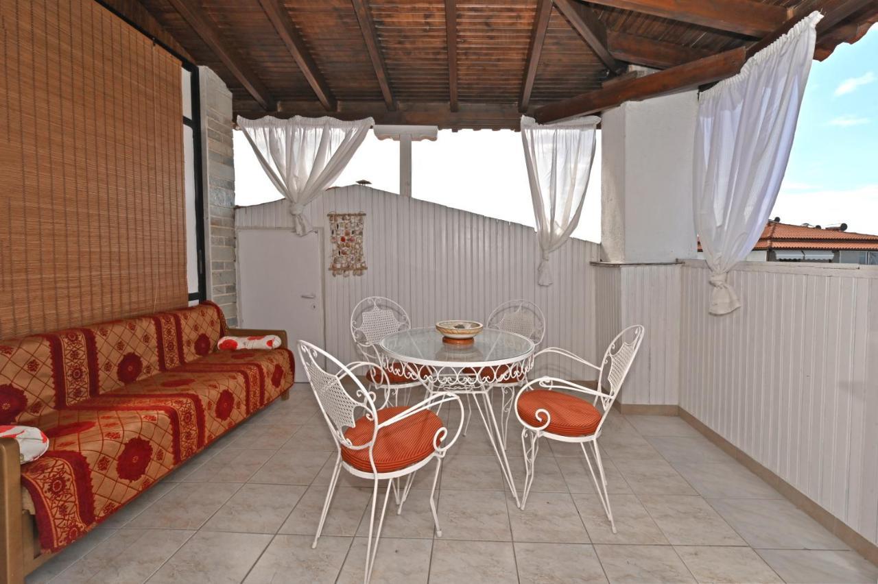 Dionisos Palms Apartments Paralia Dionysiou Esterno foto