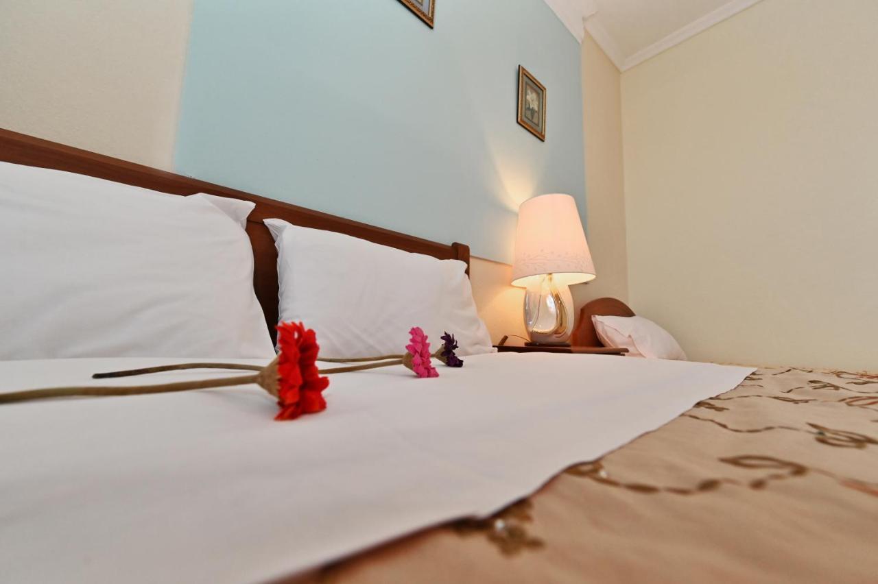 Dionisos Palms Apartments Paralia Dionysiou Esterno foto