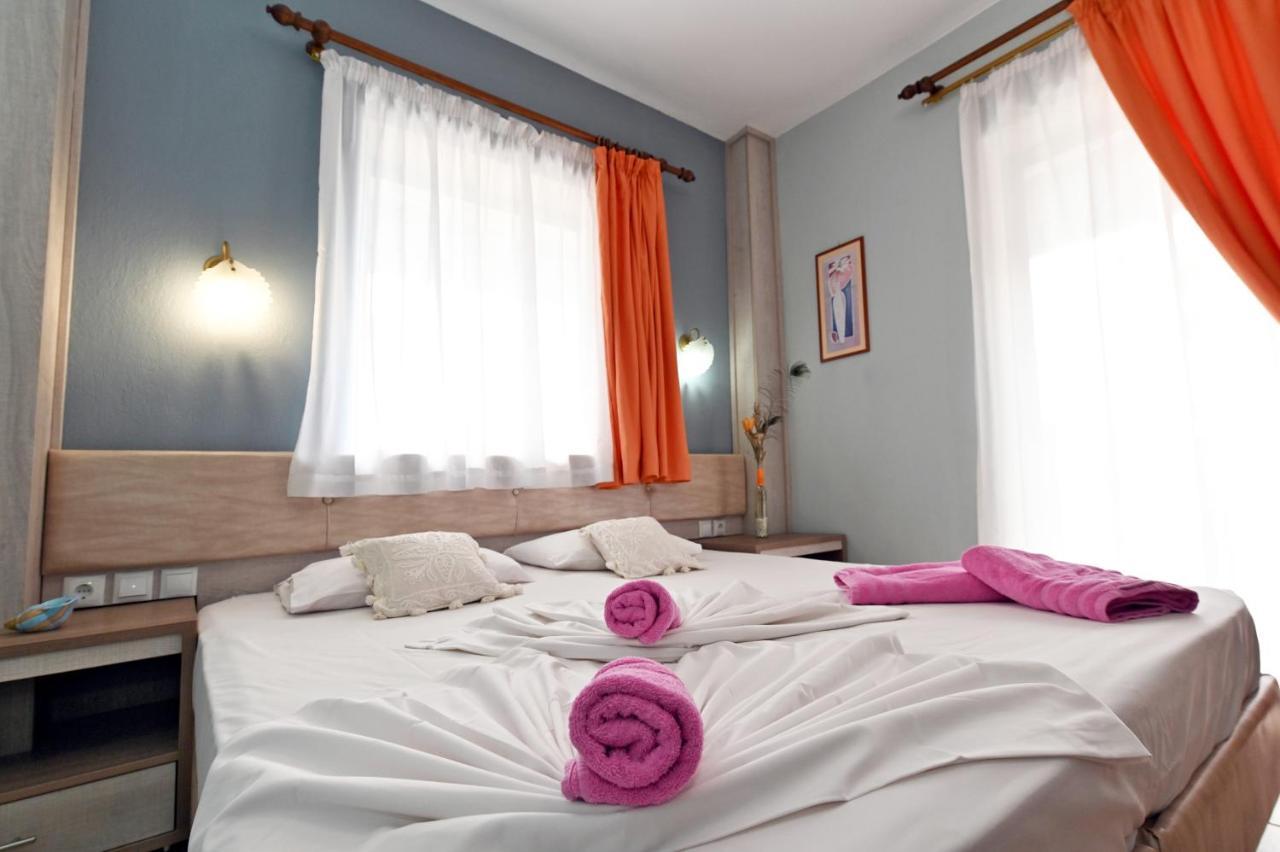 Dionisos Palms Apartments Paralia Dionysiou Esterno foto