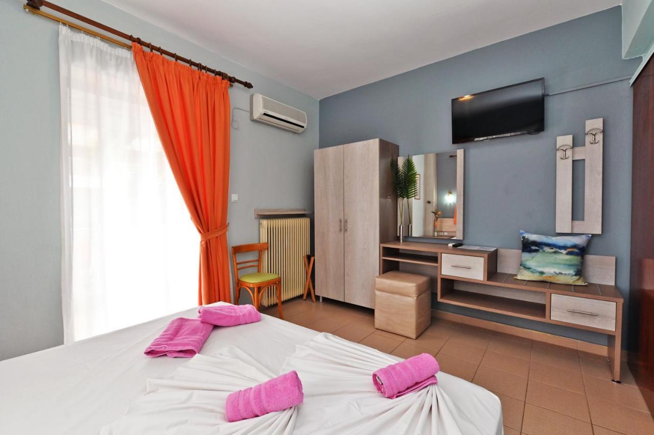 Dionisos Palms Apartments Paralia Dionysiou Esterno foto