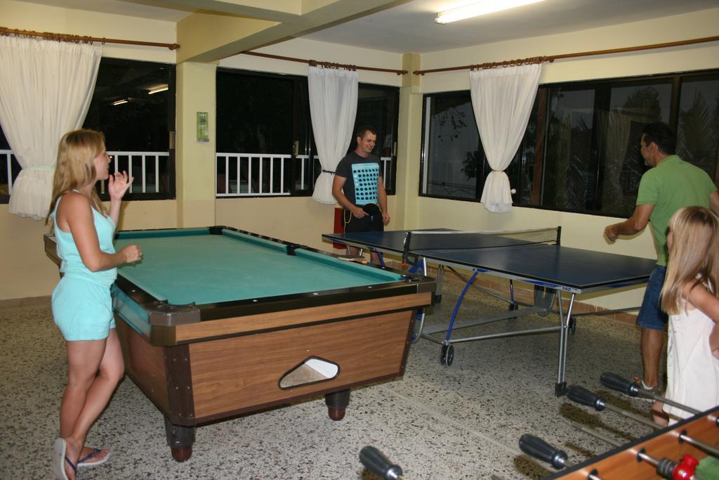 Dionisos Palms Apartments Paralia Dionysiou Esterno foto