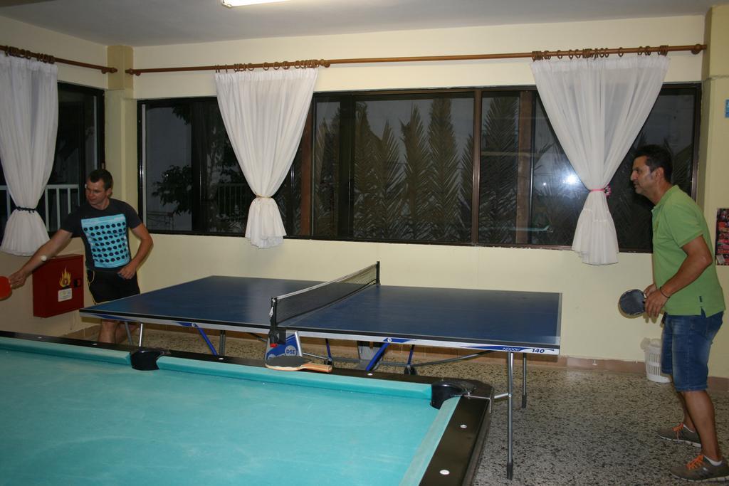 Dionisos Palms Apartments Paralia Dionysiou Esterno foto