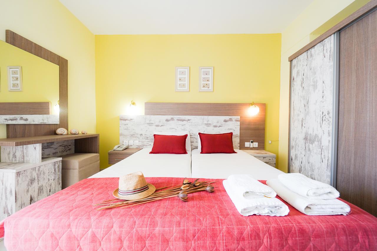 Dionisos Palms Apartments Paralia Dionysiou Esterno foto
