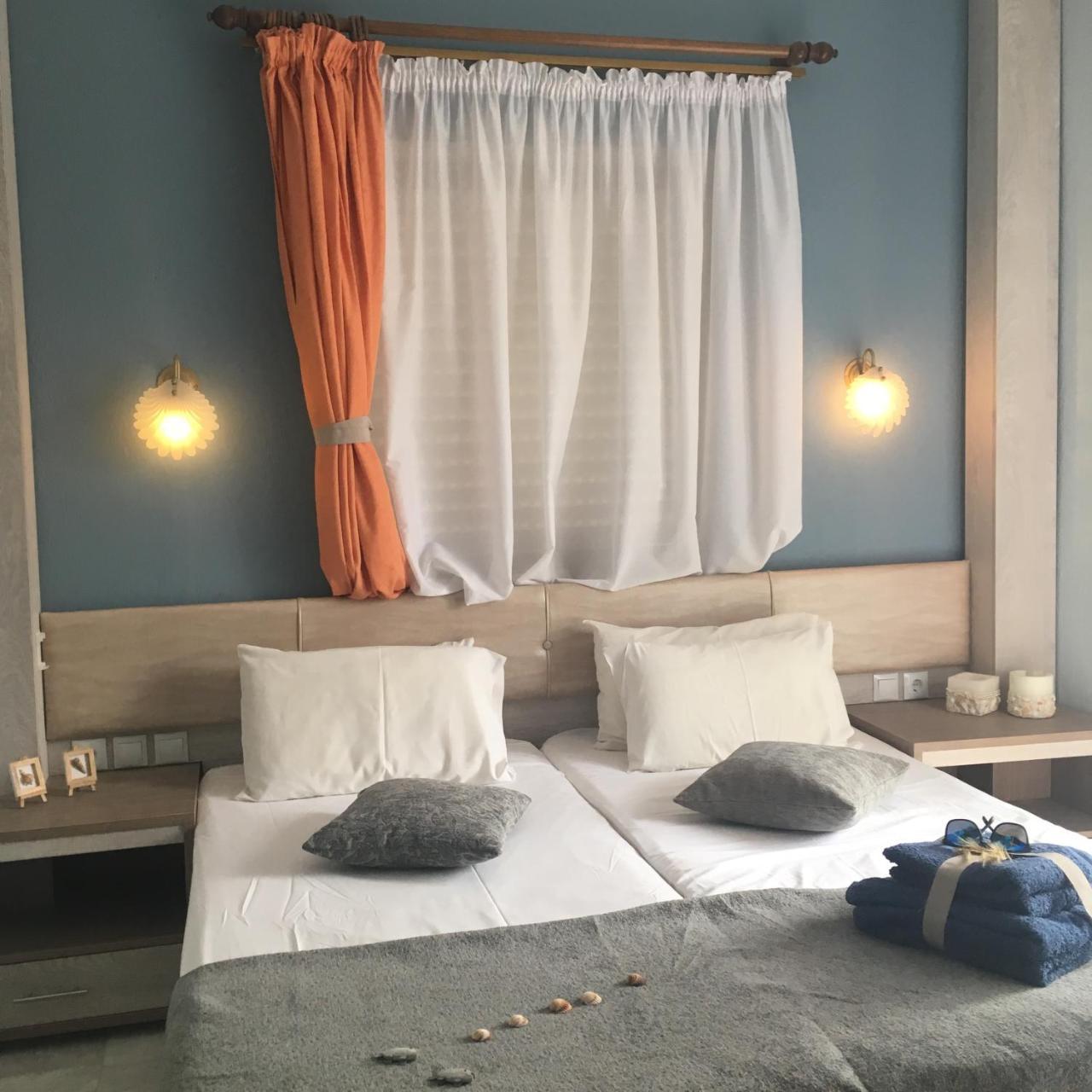 Dionisos Palms Apartments Paralia Dionysiou Esterno foto
